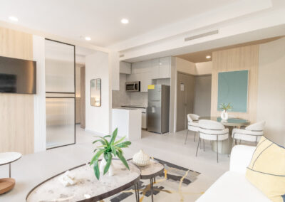 Seaside House, Calle Uruguay, luxury condos, Panama City real estate, modern apartments, Urban Club House, fitness center, skyline terrace, Empresas Bern, pet park, coworking lounge, cultural hub, jacuzzi, social areas, Panama properties